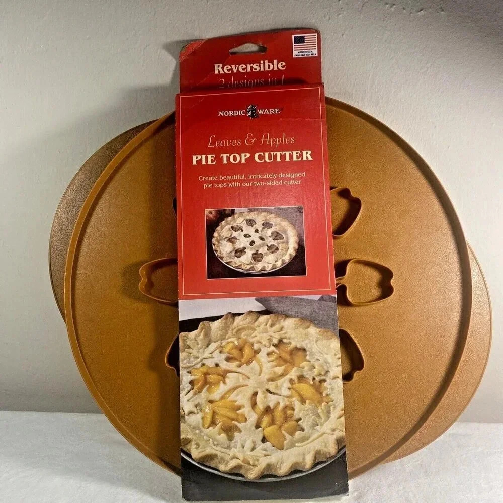 Nordic Ware 2-n-1 Leaves & Apples Reversible 12" Pie Top Cutter Thanksgiving